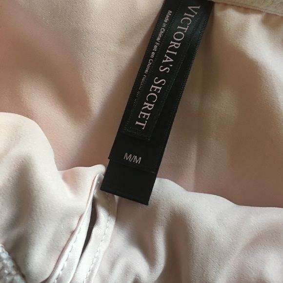 Victoria’s Secret baby pink nightie - Picture 11 of 11